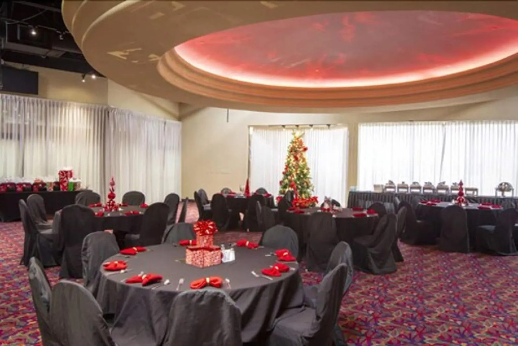 MCM Elegante Hotel