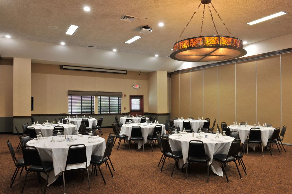 Stoney Creek Hotel Columbia