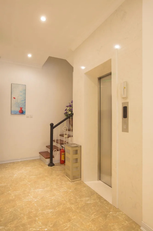 Vy House