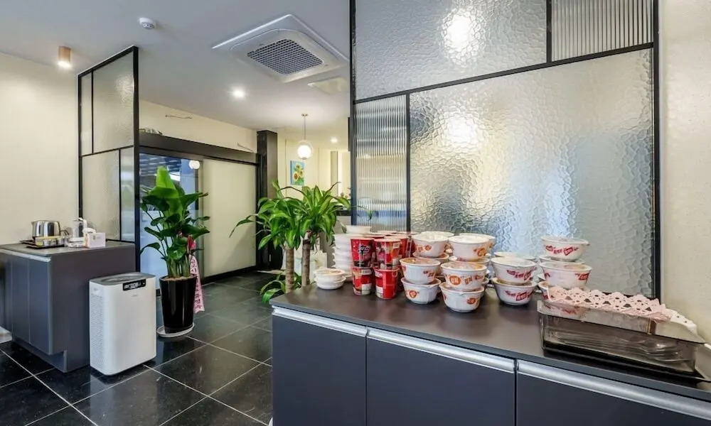 G7 Hotel