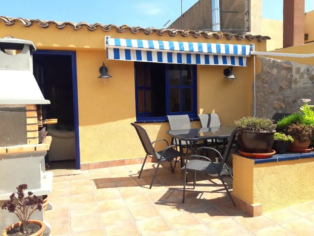 House With 3 Bedrooms in Roda de Berà, With Wonderful Mountain View an