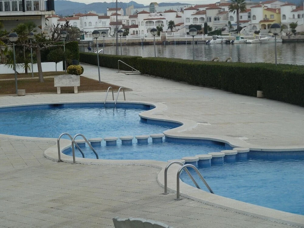 248-apartamento, amarre opcional, piscina