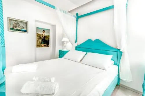 Belone Suite