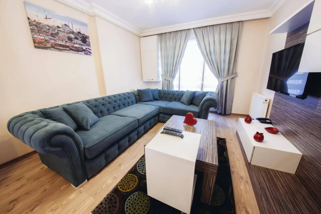 Overland Residence