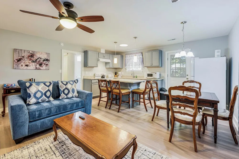 Extended Stay in Charleston! 5 Mi to Historic Dtwn