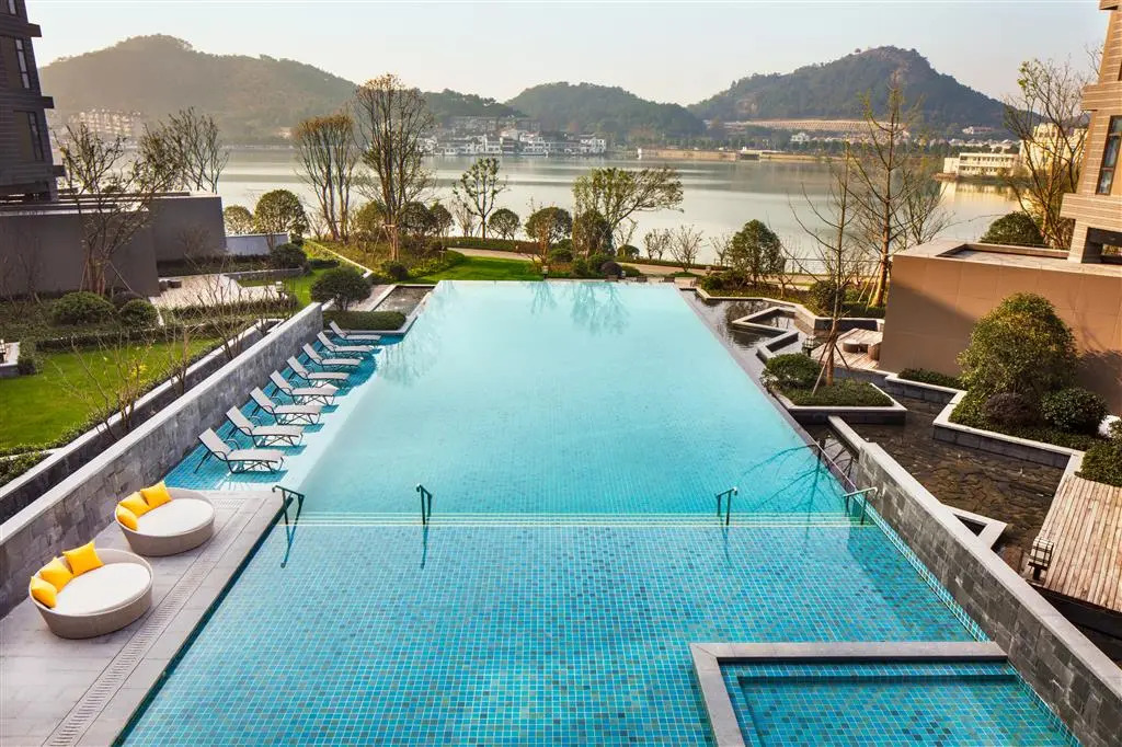 Hilton Ningbo Dongqian Lake Resort
