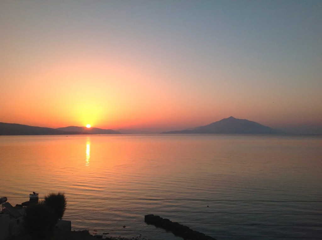 Sunrise Hotel