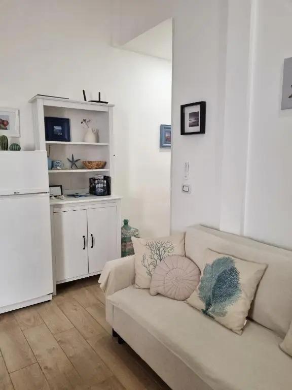 Sea Suite 26