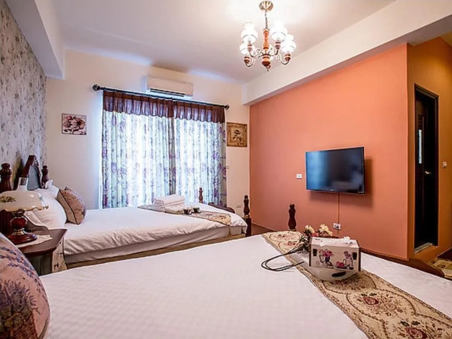Cozy Green Guest House