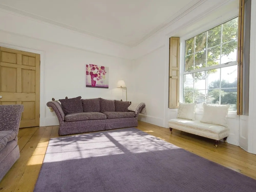 31 Salterton Road