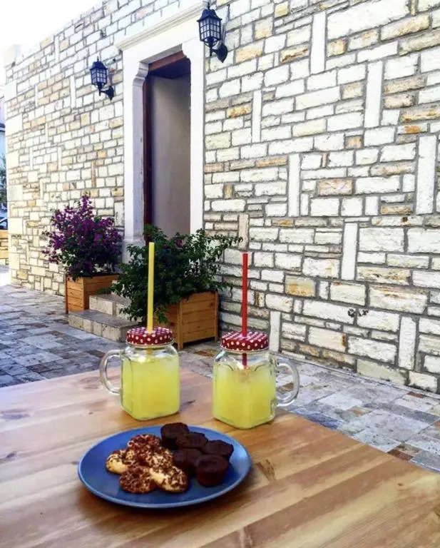 Lithos Hotel