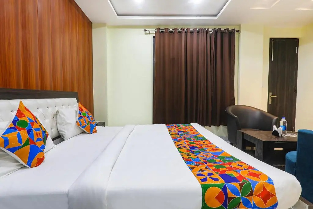 FabHotel SRG Inn