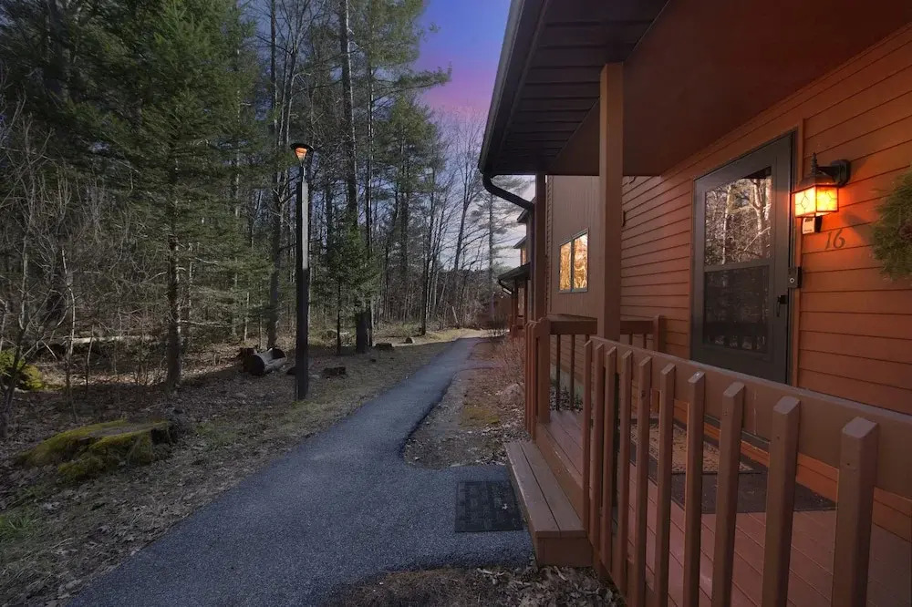 Uncas 16n - Spacious & Scenic Townhome 2 Bedroom Townhouse by The Summit at Gore Mountain