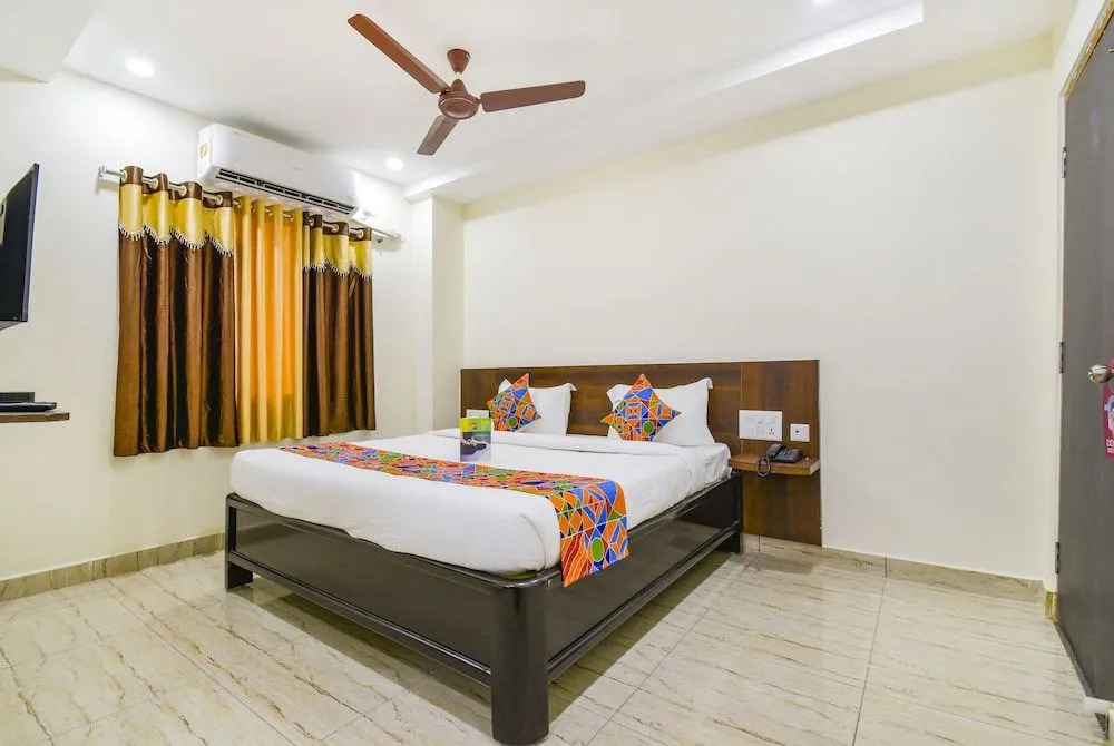 Fabhotel Lotus Grand