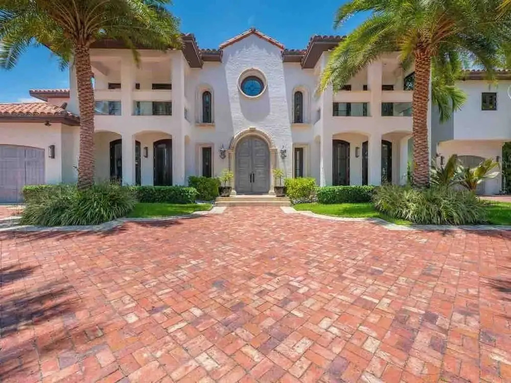 Villa Waterfront