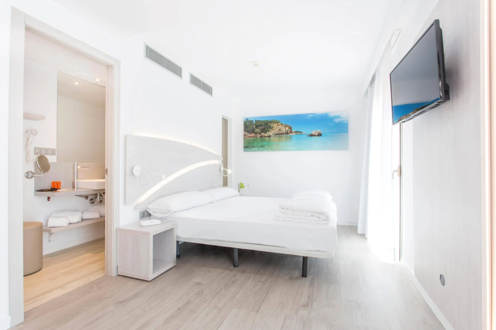 Llaut Boutique Hotel
