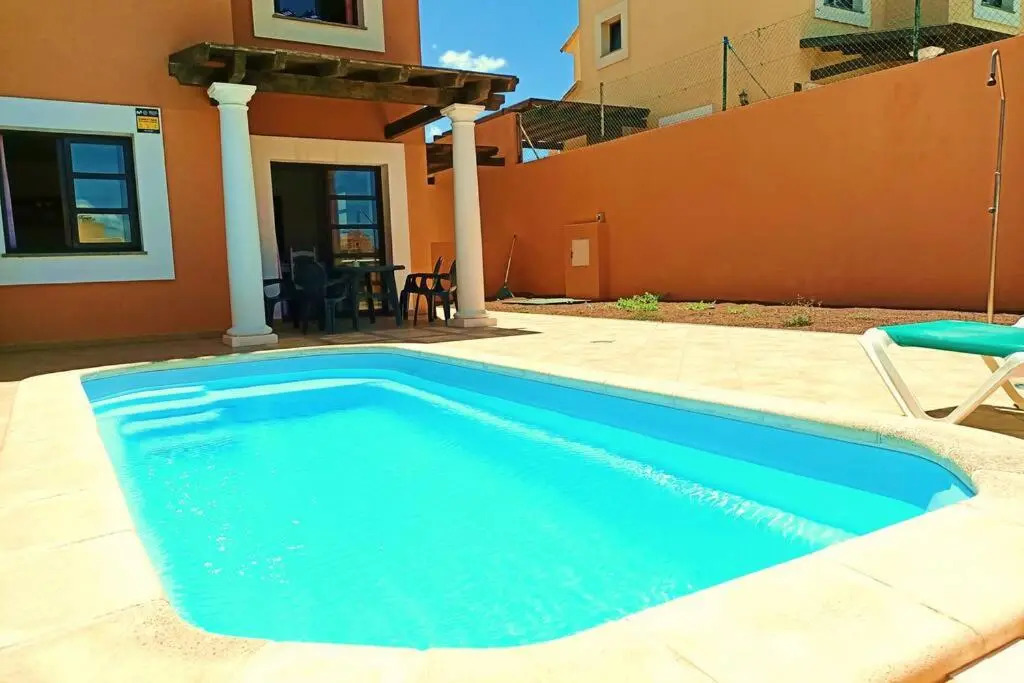 Casa Shakka Rocka: Lux Villa with Pool and View