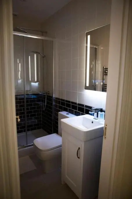 Grade II Listed 3 Bed Townhouse in Exeter, Devon