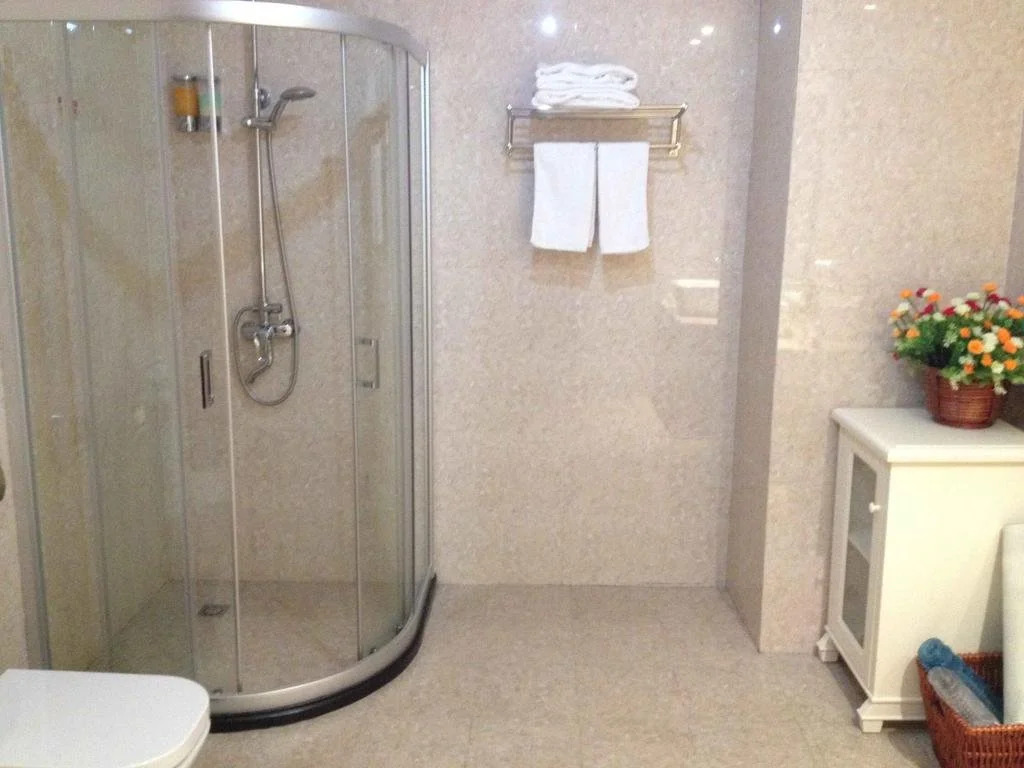 Cen Yang Hotel
