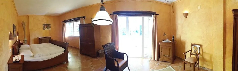 Hotel Villa Lehmi
