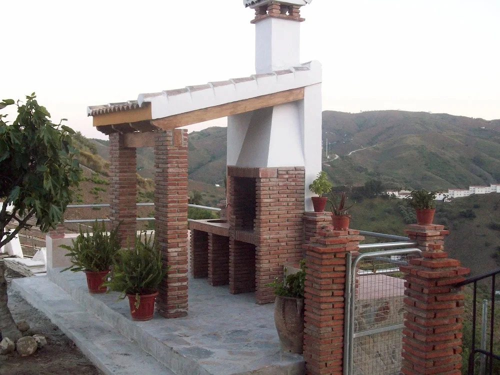 Villa With 5 Bedrooms in Almáchar, With Wonderful Mountain View, Priva