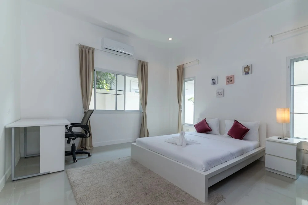 Private 3 Bedroom Pool Villa L26