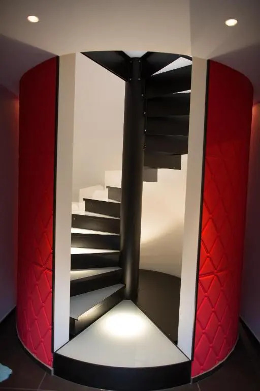Le Cube