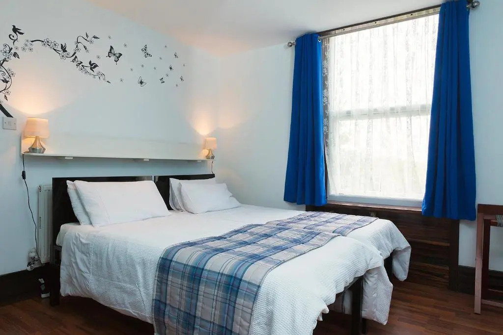 Breeze Guest House