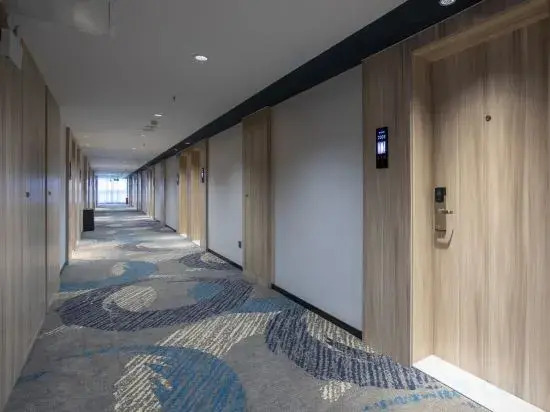 Yeste Hotel (Liuzhou Five Star Pedestrian Street Liuhou Park)