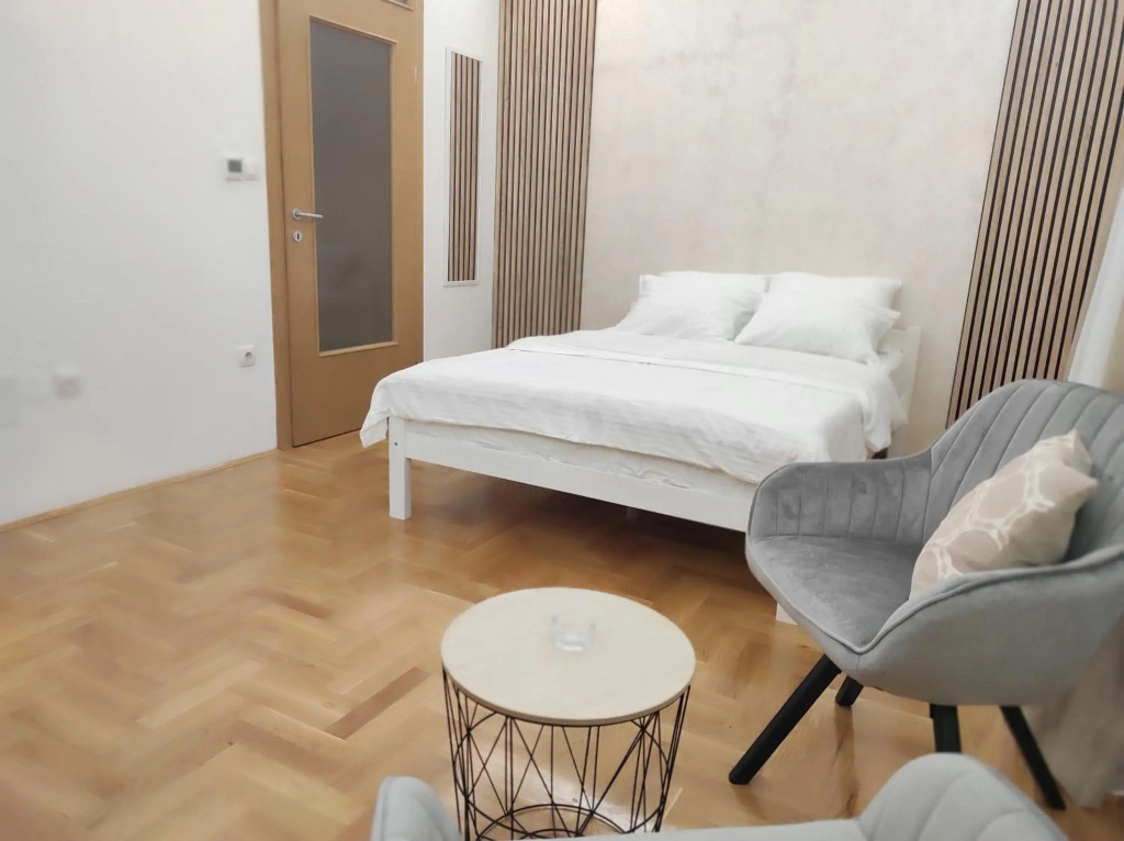 Studio Apartman Lukavica