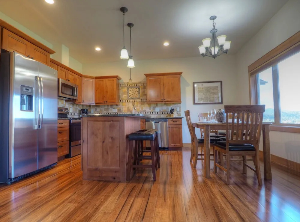 Coyote Ridge - 4 Br Condo