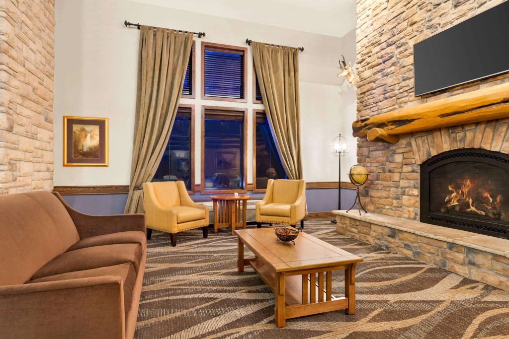 AmericInn by Wyndham Laramie Near University of Wyoming