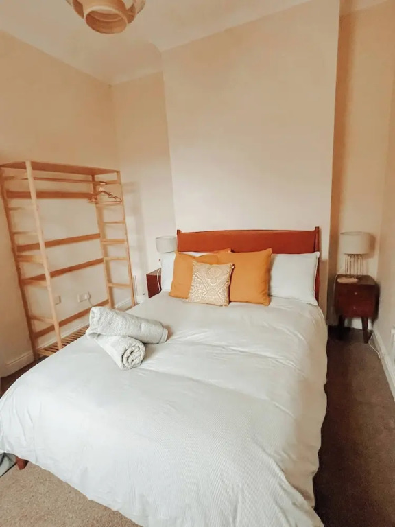 Bright 2-bed Flat in Huntingdon Town Centre