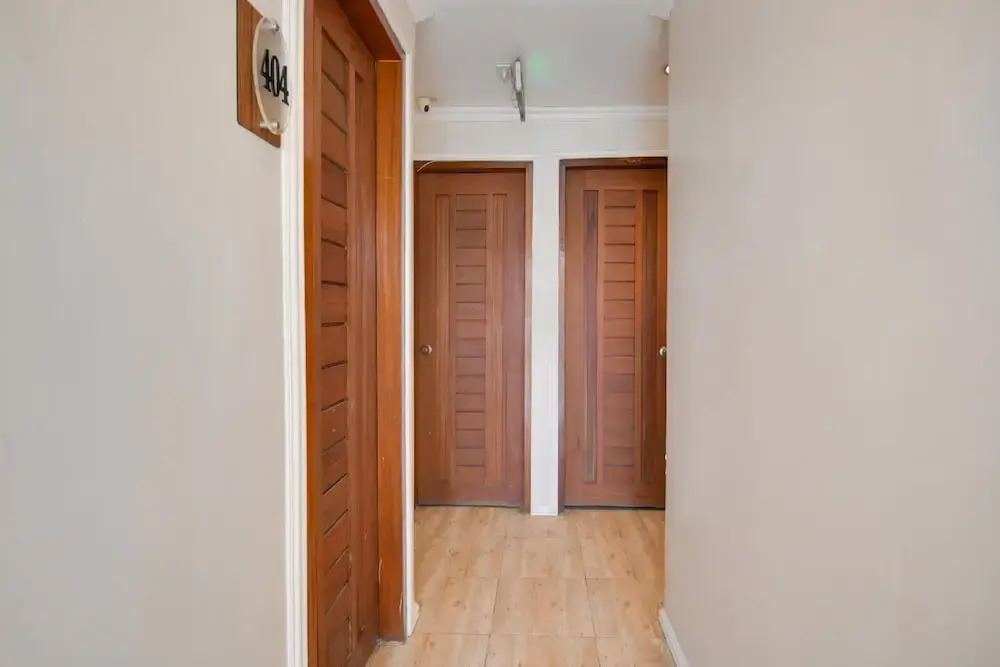 OYO 912 Fb Suites