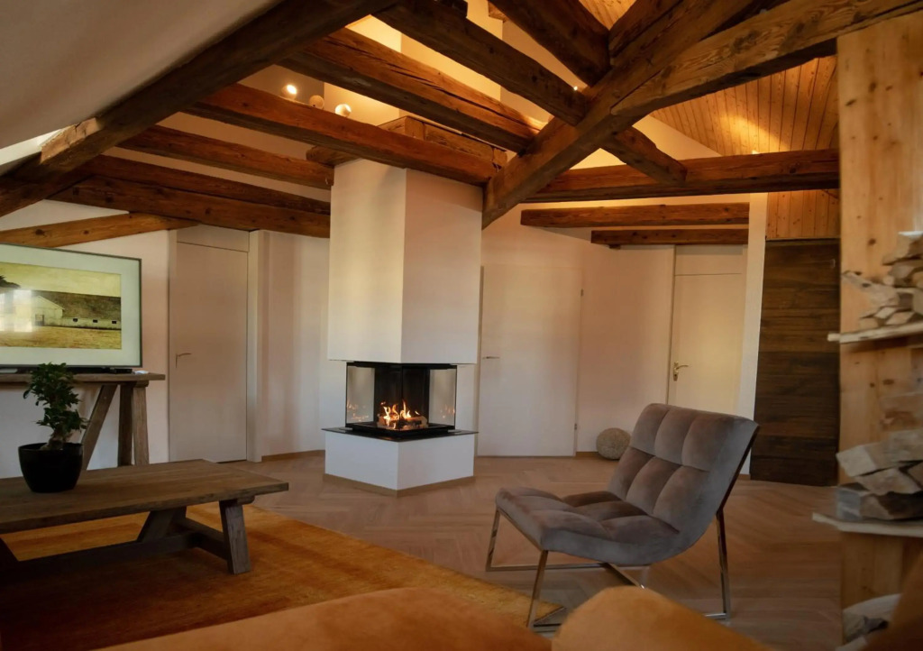 Moderne Altbauwohnung mit Pool und Sauna zentral in Bern