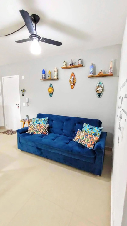 Apto Centro Ubatuba com Varanda Gourmet, Suíte e Piscina