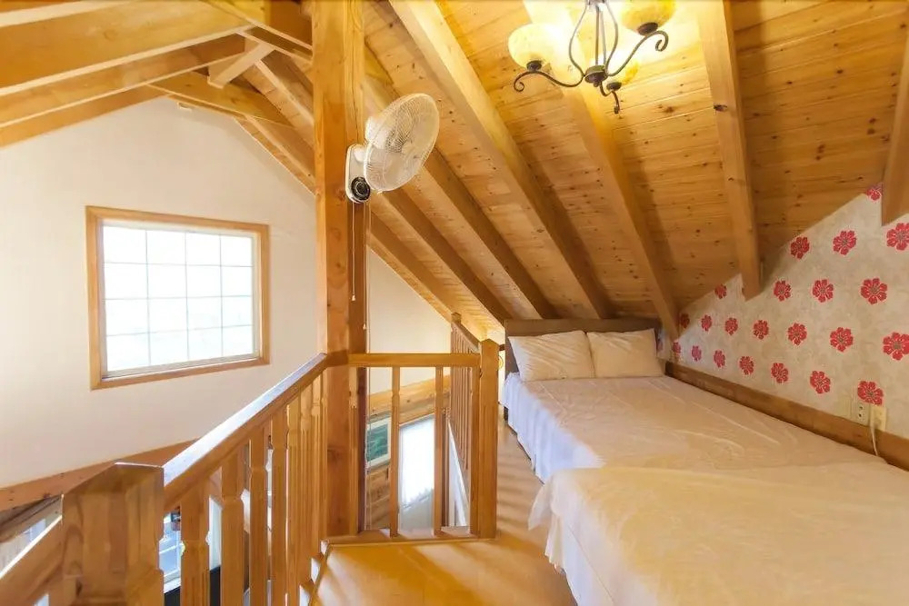 Cabin Town Pension