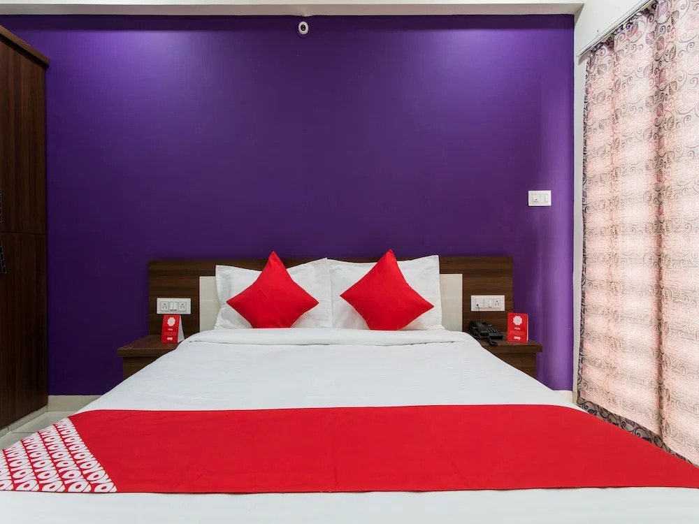 Collection O Jineshwari Hotel