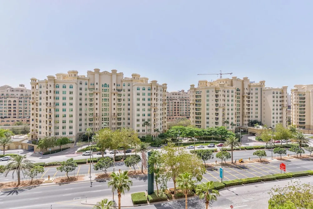 Shoreline Beachfront Luxury Palm