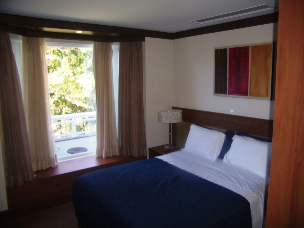 Laje de Pedra Mountain VillagePrime
