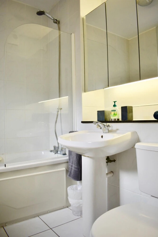 Central Dublin 1 Bedroom Apartment