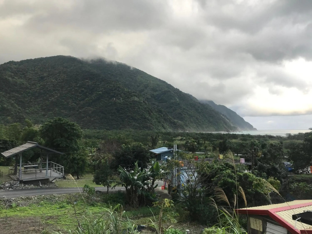 睡海邊-小木屋