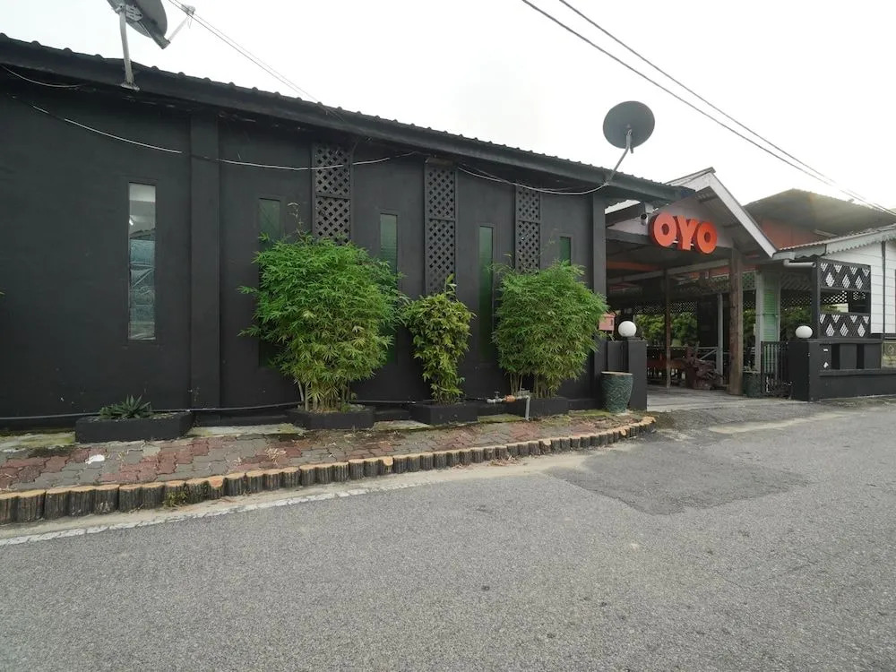 OYO 89646 Panvill Resort