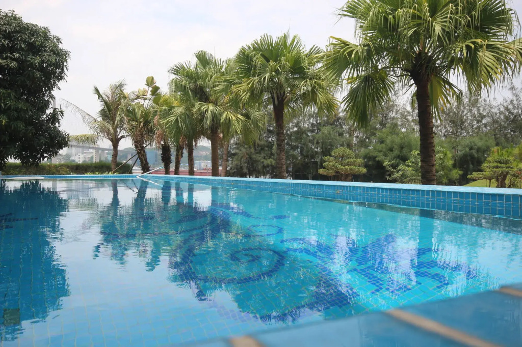 Anh Duong Hotel and Spa