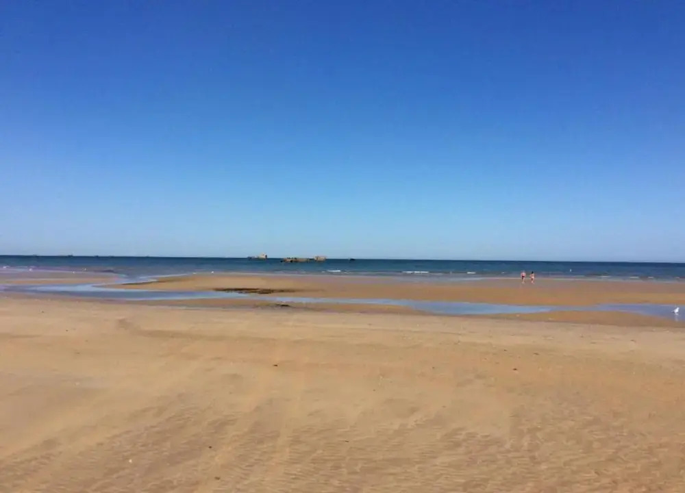 Spacious Holiday Home Near Omaha Beach