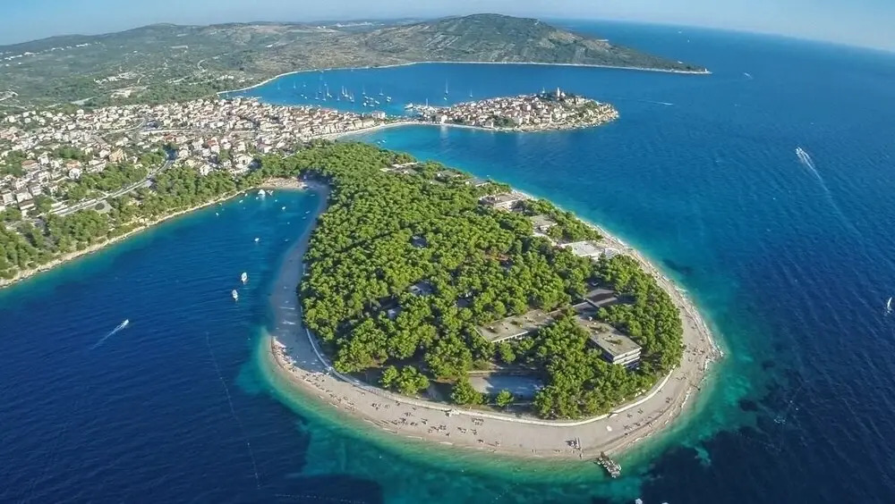 Buffalo - 150m From the Beach & Parking - A1