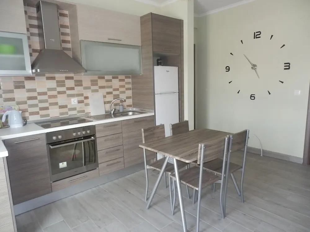 Zephyros Family Apartments