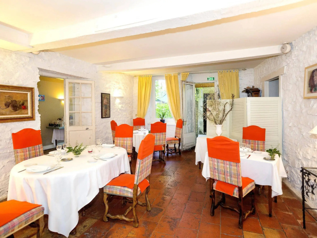 Logis Hôtels - Hôtel Restaurant du Midi