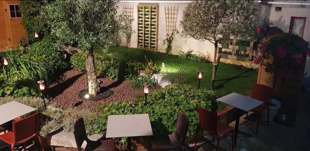 Logis Hotel Restaurant Le Cheval Blanc