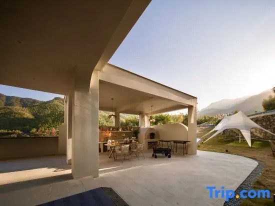 SUNMIT NOOK Misty Wilderness · Mountain Top Beauty Stay (Anji Yunshang Grassland Store)